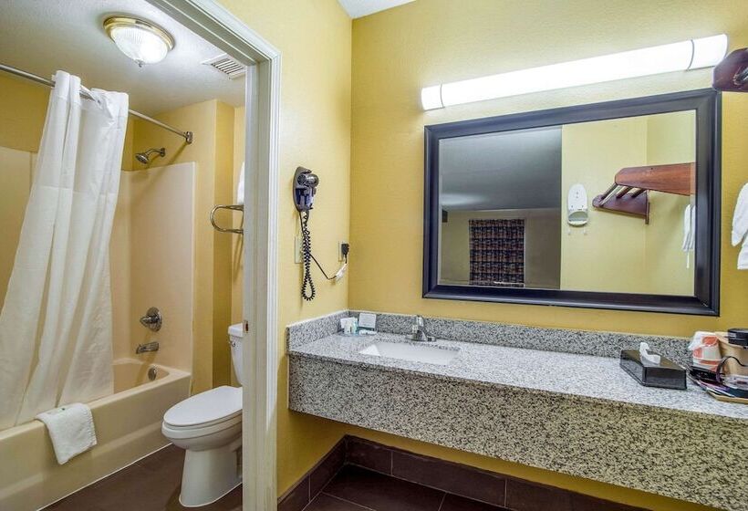 هتل Quality Inn West Columbia  Cayce