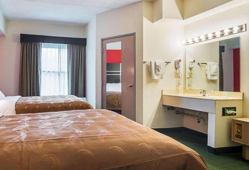 هتل Quality Suites Atlanta Airport East