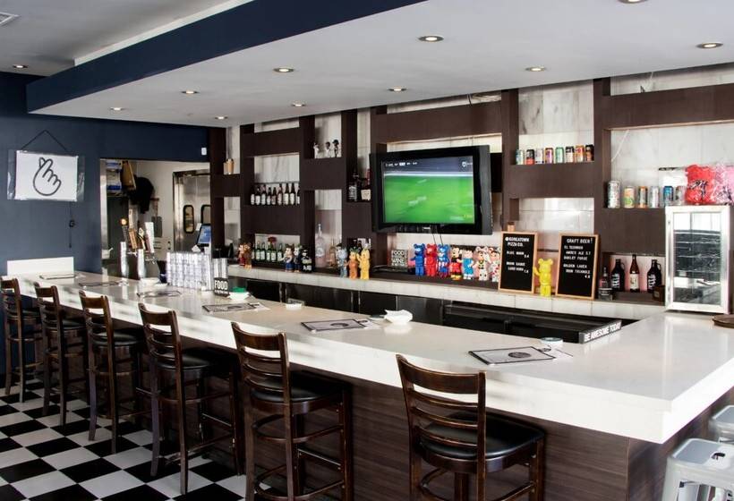 فندق Ramada By Wyndham Los Angeles/wilshire Center