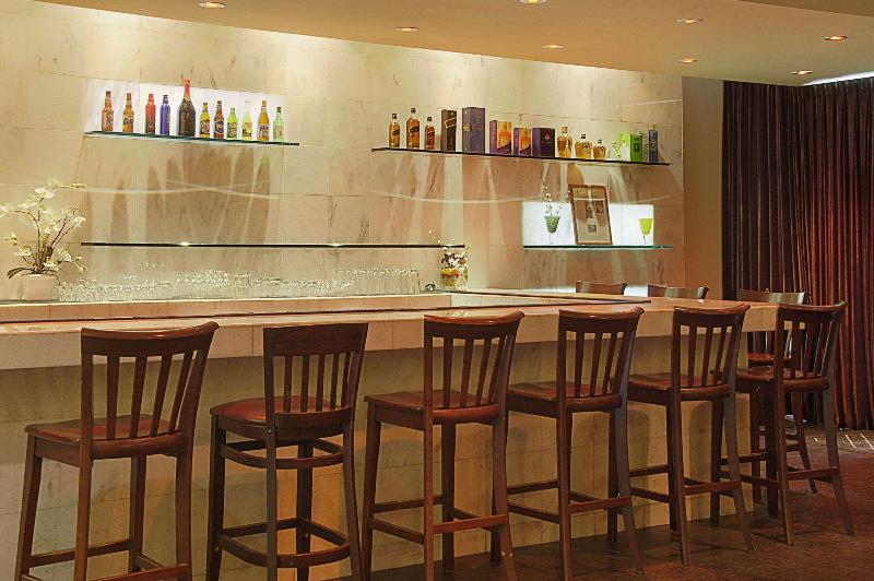 فندق Ramada By Wyndham Los Angeles/wilshire Center