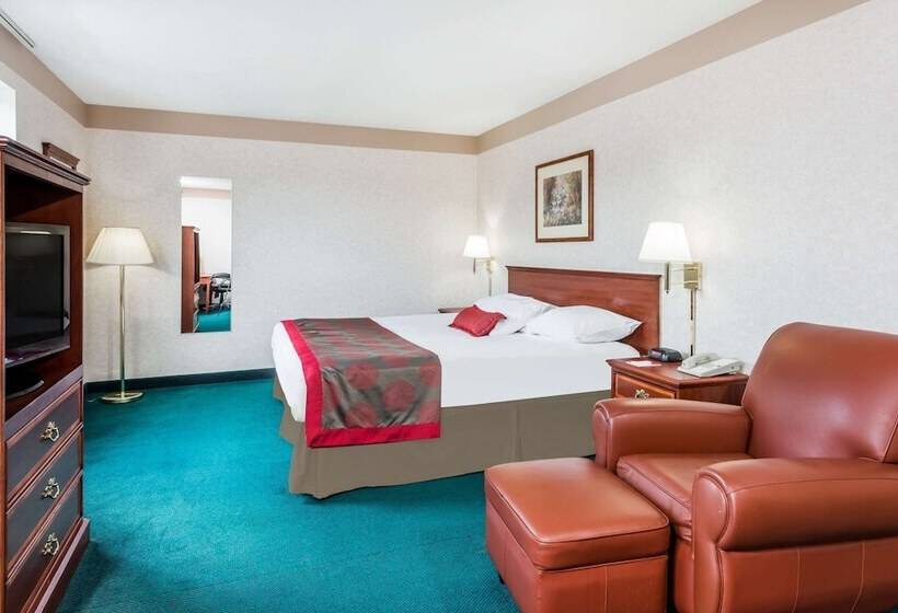 فندق Ramada By Wyndham Strasburg Dover