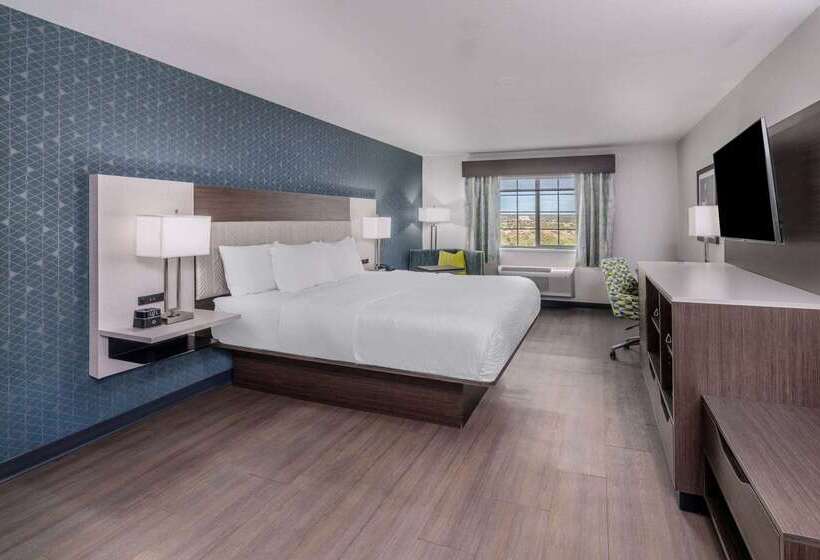 هتل La Quinta By Wyndham Santa Rosa