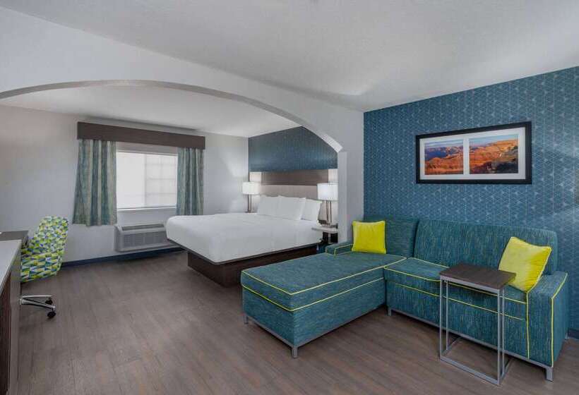 هتل La Quinta By Wyndham Santa Rosa