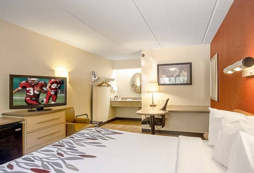 هتل Red Roof Inn Akron