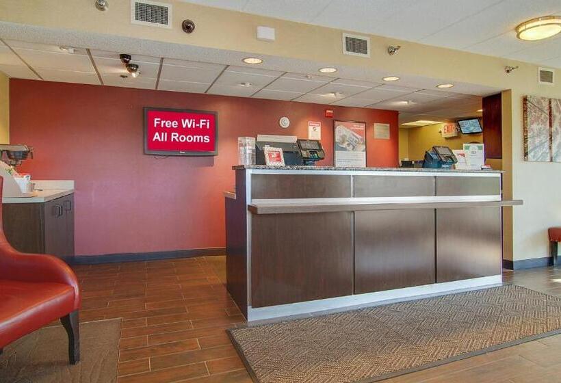 هتل Red Roof Inn Akron
