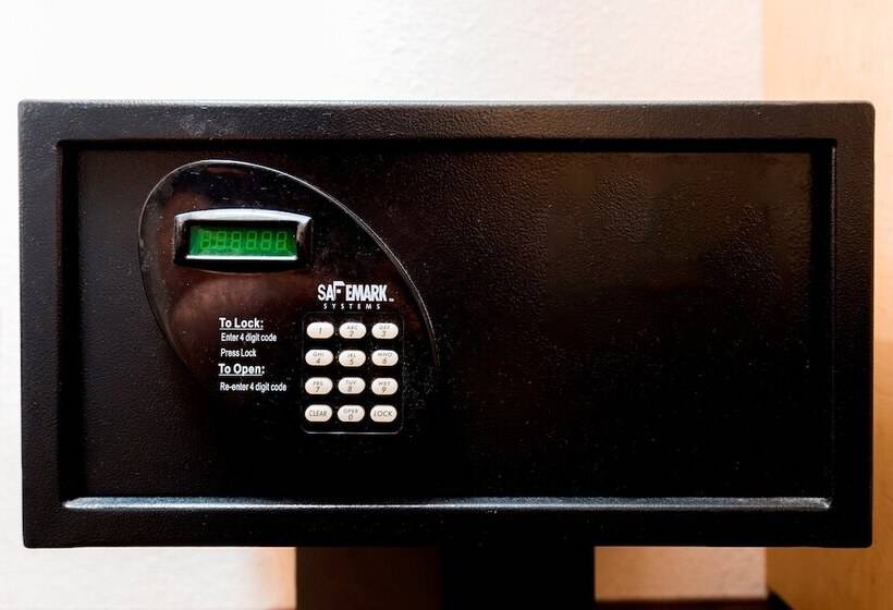 هتل Red Roof Inn Edison