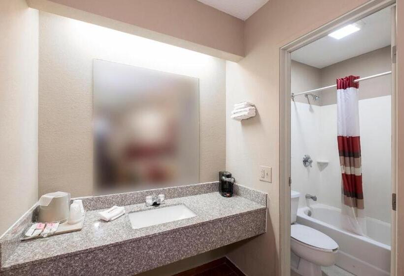 فندق Red Roof Inn Jackson Downtown  Fairgrounds