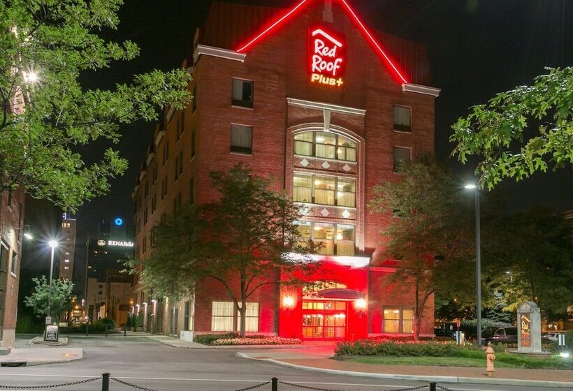 Hotel Red Roof Plus+ Columbus Downtownconvention Center