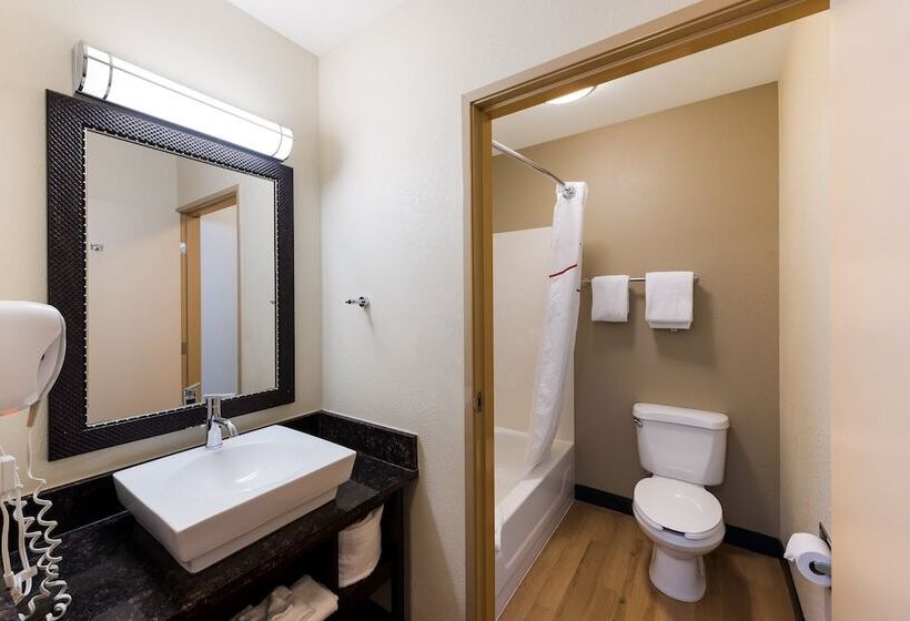 هتل Red Roof Inn Plus+ Columbus Downtown   Convention Center
