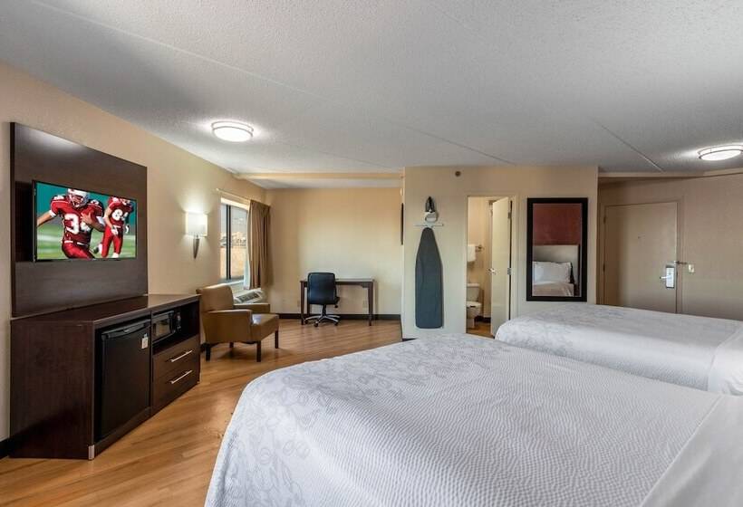 هتل Red Roof Inn Plus+ El Paso East