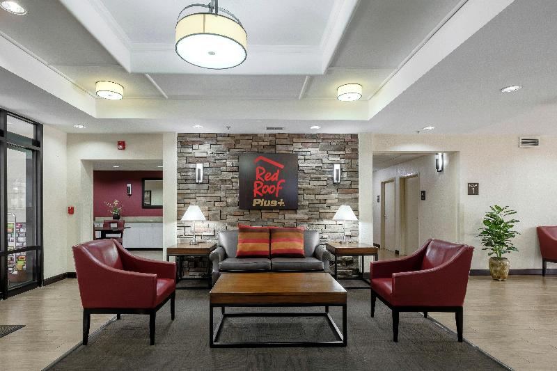 هتل Red Roof Inn Plus + Gainesville