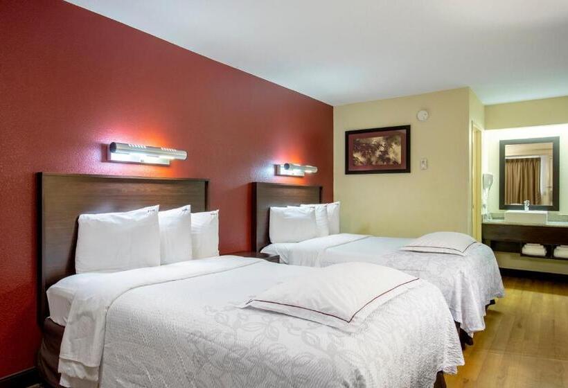 هتل Red Roof Inn Plus+ St Louis   Forest Park/ Hampton Ave