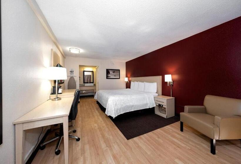 בית מלון כפרי Red Roof Inn Plus+ & Suites Naples Downtown 5th Ave S