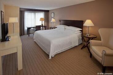 هتل Sheraton Louisville Riverside
