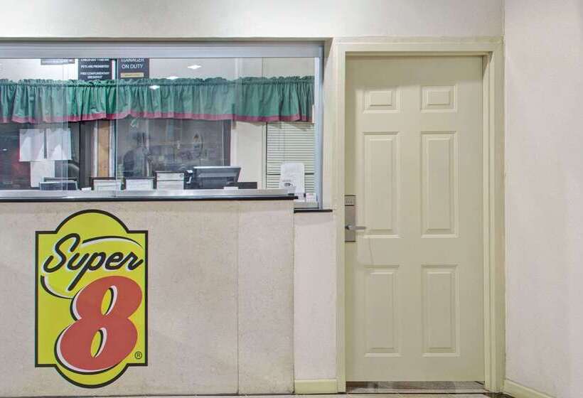 호텔 Super 8 By Wyndham Suwanee