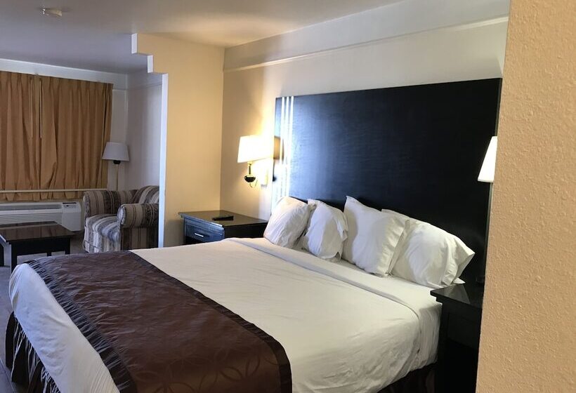 هتل Texas Inn & Suites