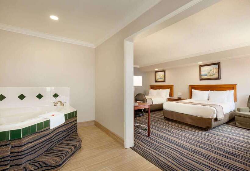 فندق على الطريق Days Inn By Wyndham Eureka Ca