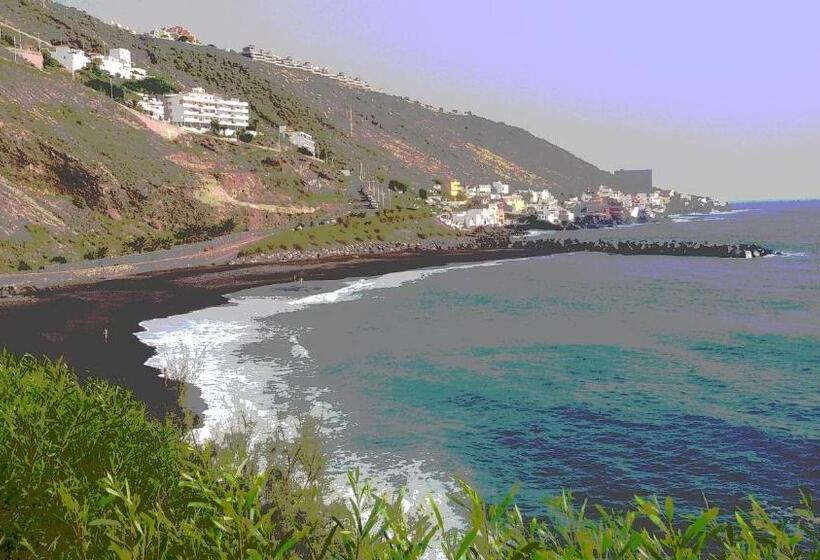 تختخواب و صبحانه Casa Luminosa