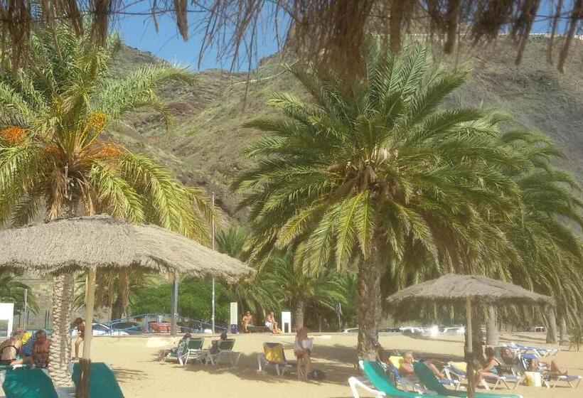 تختخواب و صبحانه Casa Luminosa
