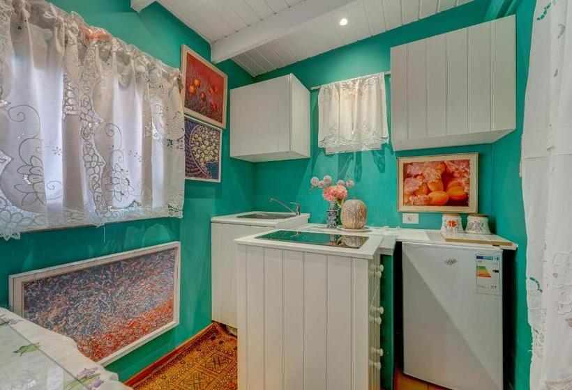 تختخواب و صبحانه Casa Luminosa