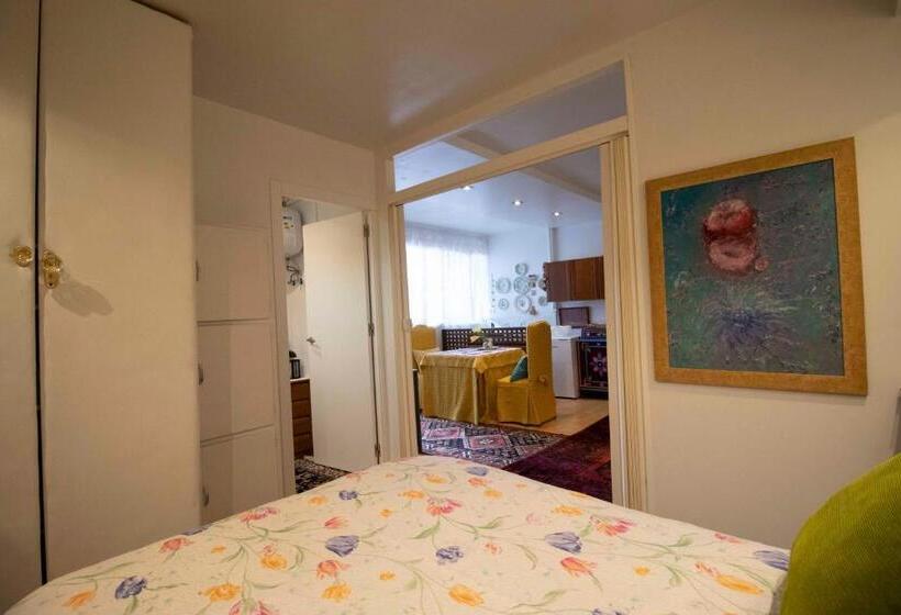 تختخواب و صبحانه Casa Luminosa