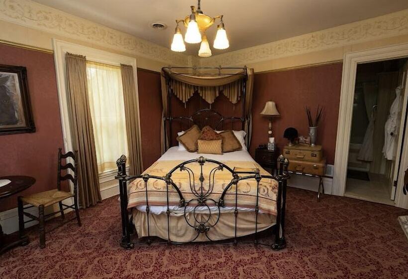 Bed and Breakfast Iron Amethyst Inn Boutique