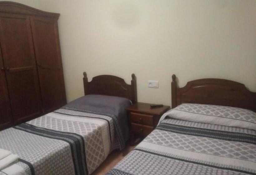 Пансион Hostal Estopiñan