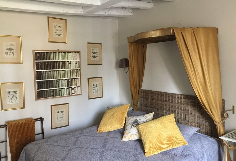 ペンション Le Petit Chateau De Sainte Colombe