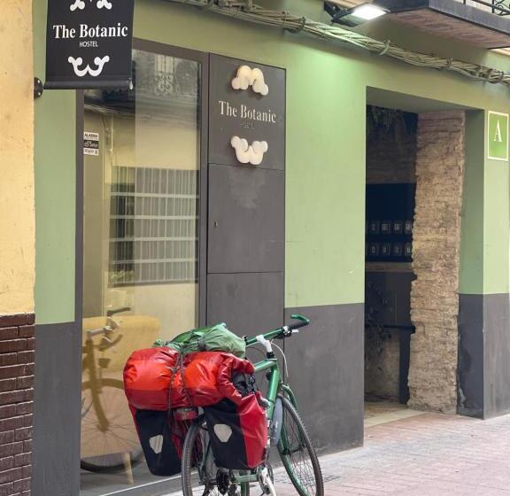 Az The Botanic Hostel