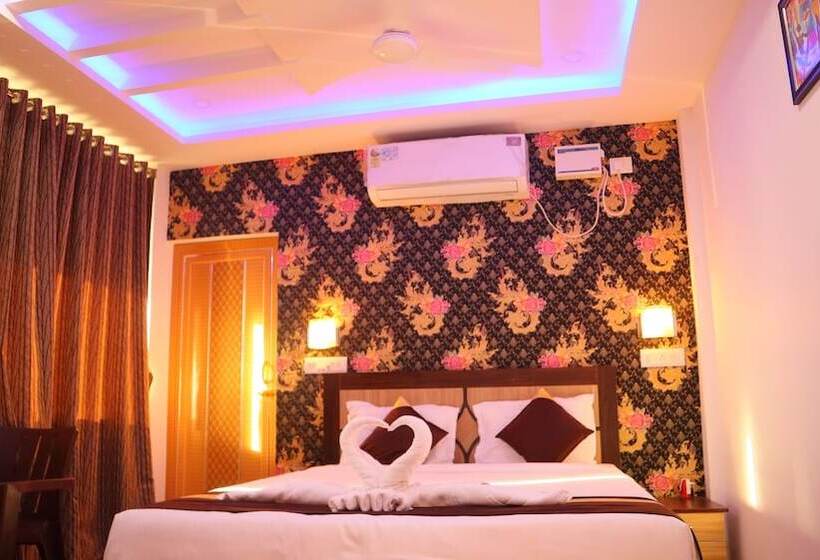 هتل Mahira Residency