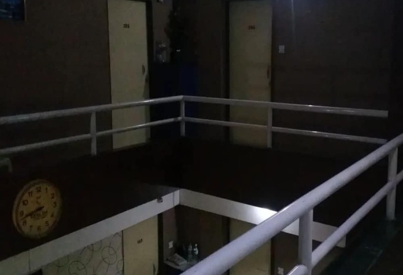 Отель Relax Inn