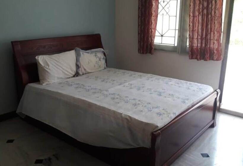 Maxiprime Hotels Panaiyur