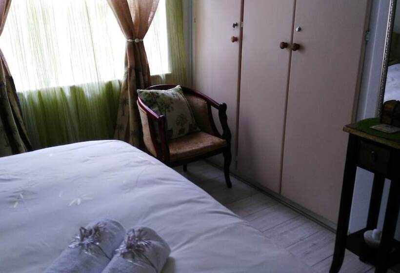 پانسیون Lapeng Home Away From Home
