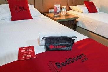 پانسیون Level 007 Hotels And Resorts Inc