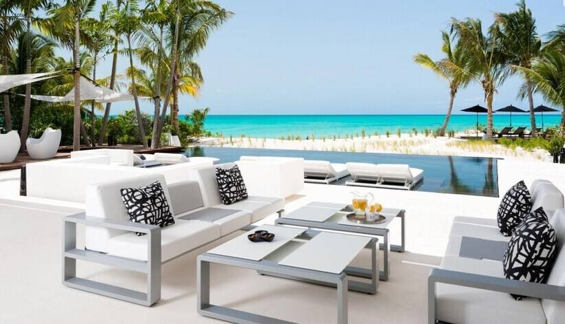 Villa Awa
