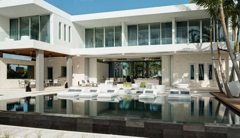 Villa Awa