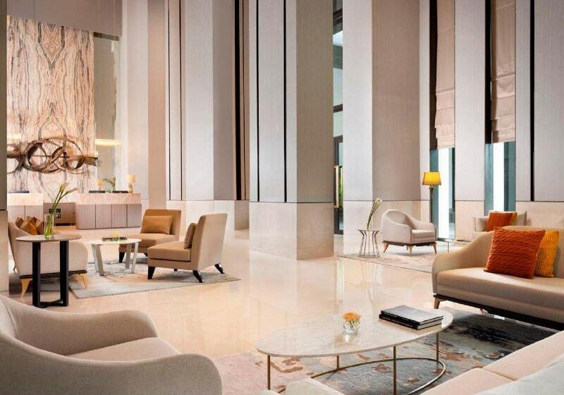 Отель Mangkuluhur Residences By Lorin