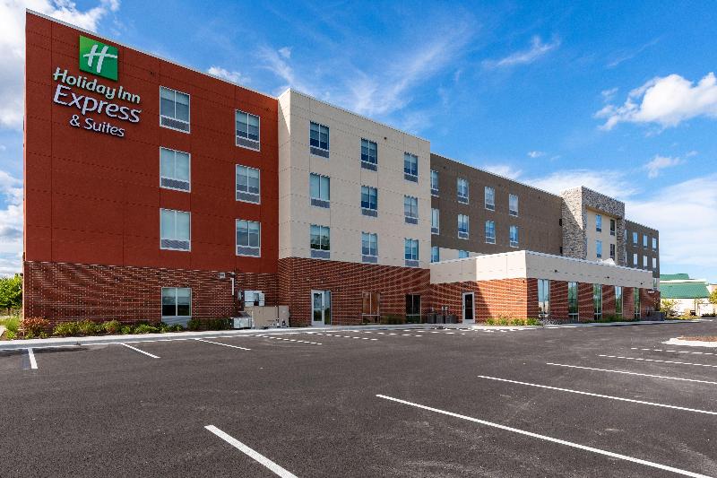 בית מלון כפרי Holiday Inn Express & Suites Chicago   Hoffman Estates, An Ihg