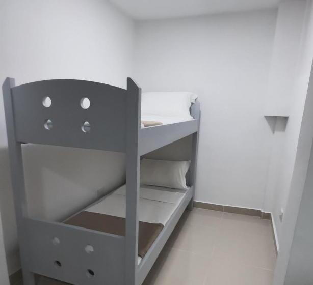 هتل On Apartasuites