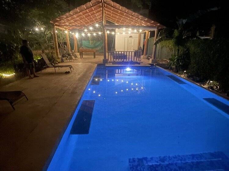 هتل Villas Cabuya Beach & Forest