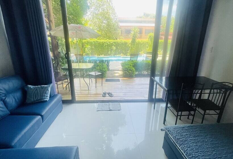 هتل Villas Cabuya Beach & Forest