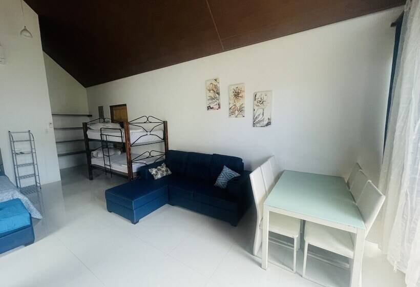 هتل Villas Cabuya Beach & Forest