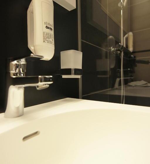 Nu Hotel By Wmm Hotels