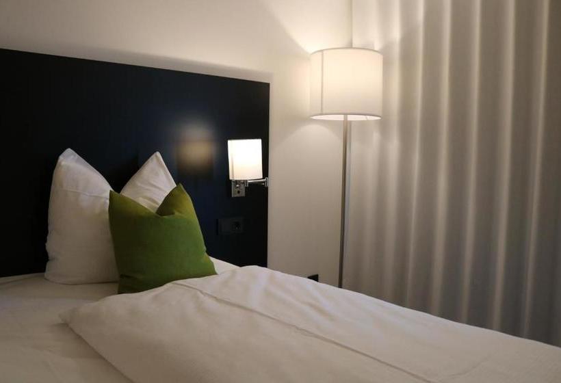 Nu Hotel By Wmm Hotels