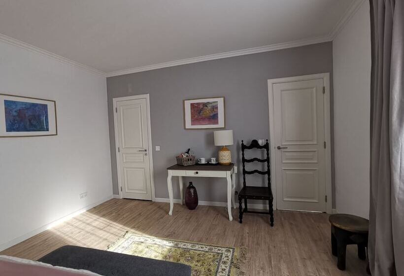 پانسیون Vogue 23 Boutique