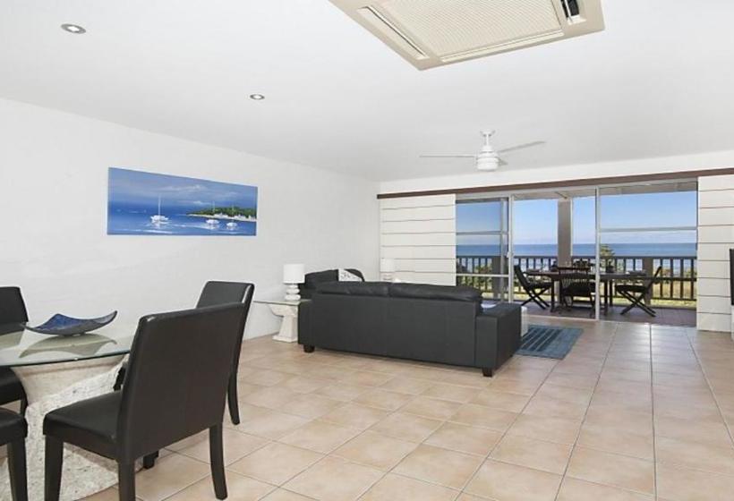 Quarterdeck 23