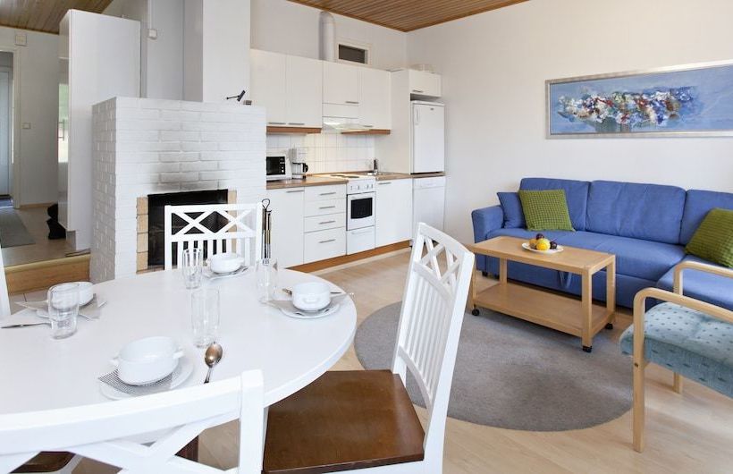 리조트 Holiday Club Airisto Apartments