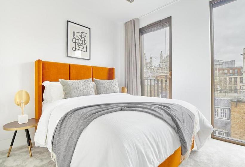 Sonder  Maughan Library Apartments