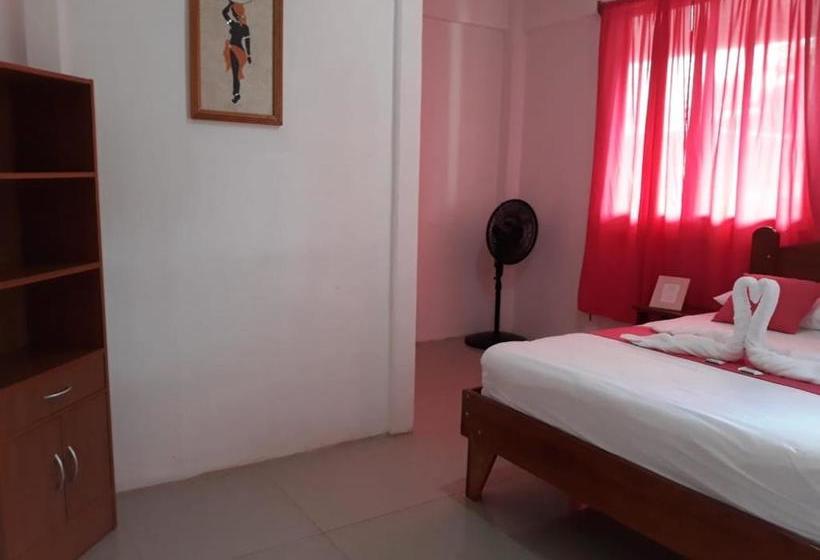 هتل Cabinas Ensueños