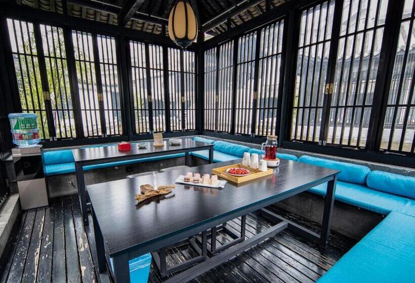 Xijian Hotel   Kunming Dongfeng East Road Dashuying Metro Station